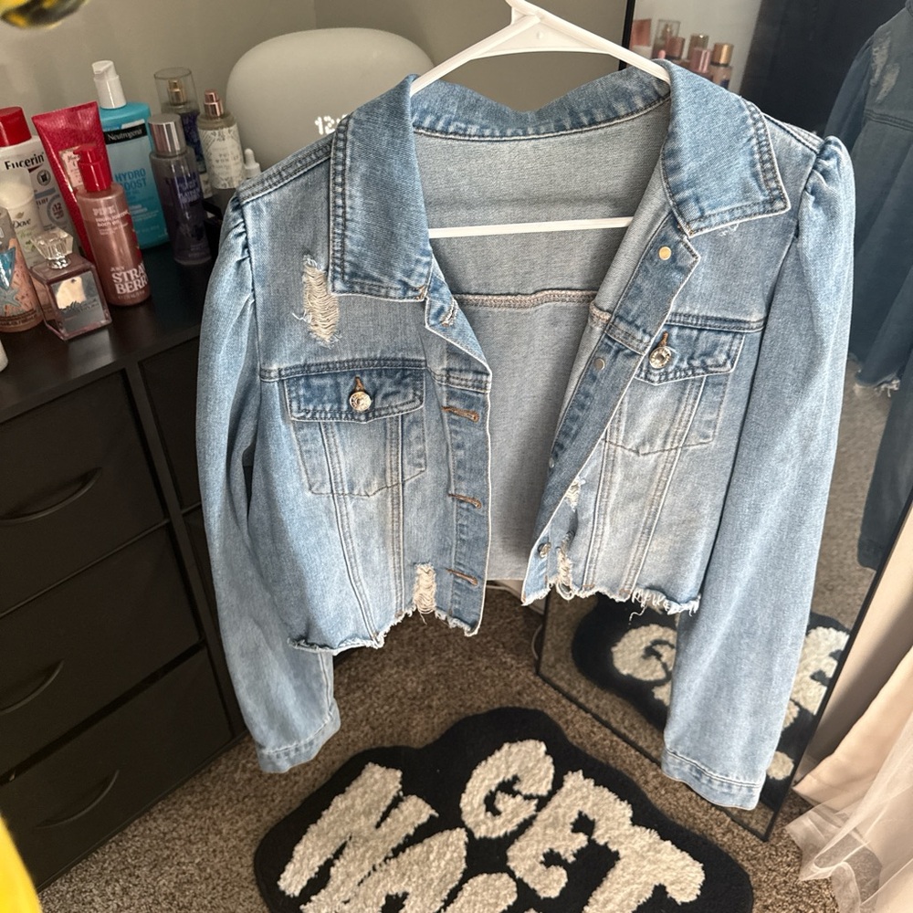 SHEIN Light Blue Cropped Denim Jacket